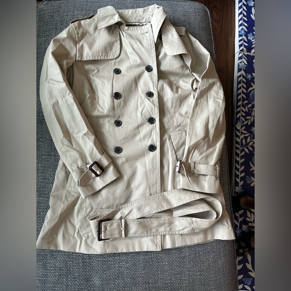 🧥 Banana Republic Beige Double-Breasted Trench Coat – Size Large 🌧️ - Picture 4 of 5